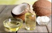 Veja como usar o óleo de coco na pele e no cabelo