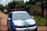 Filho agride mãe e ameaça policiais com cutelo em Presidente Médici