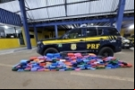 PRF apreende quase 190 kg de skunk escondidos em carga de bebedouros em Vilhena/RO 