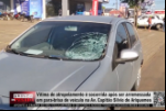 Vítima de atropelamento é socorrida após ser arremessada em para brisa de veículo em Ariquemes – Vídeo